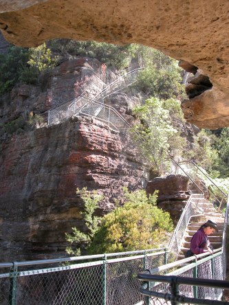 Cave at the Three Sisters and steep walkway.