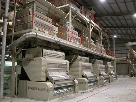 Cotton ginning machine