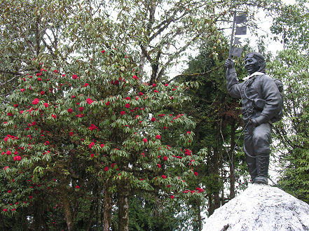 Tenzing Norgay statue at the Himalayan Mountain Institute