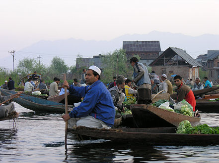 Sunrise at the floating vegetable markets, Srinagar