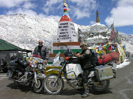 At Chang La, 5300m, with Dietmar