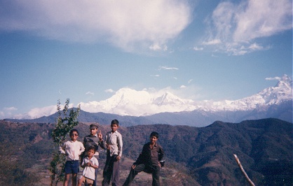 Local children at a Himalaya viewpoint