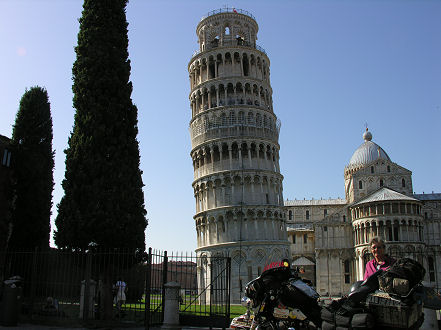 Pisa's leaning tower, a building mistake of tourist interest