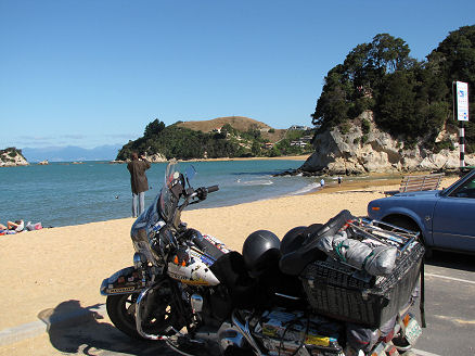 Yellow sandy beach at Kaiteriteri