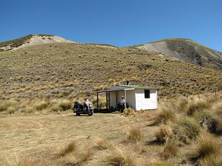 Island Gully Hut on the Rainbow Road