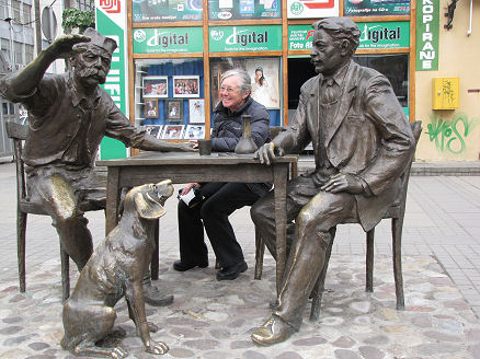 Kay chatting with the locals in Nis