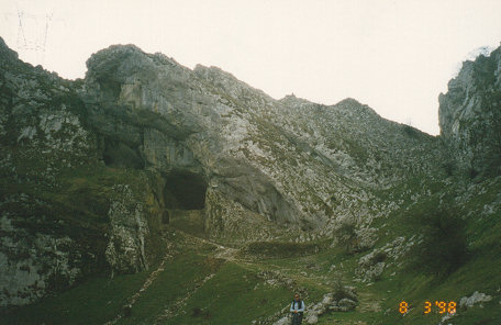 Adrian's Refuge and pilgrimage tunnel