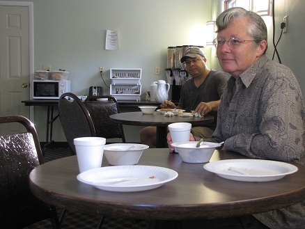 Plastic plate
          breakfast the norm in hotels and fast food places