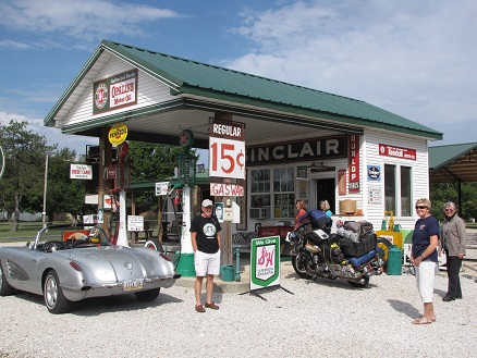 Route 66
          travellers in their late 50's Corvette at Gary Turners
          stopover