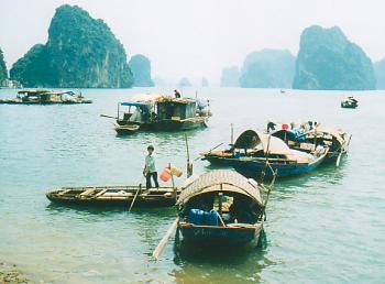 Vietnam, Halong Bay