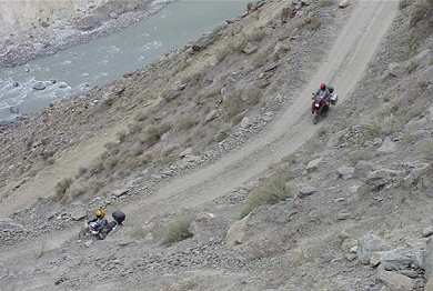 Cliff and Jenny Batley on the Karakoram trail.