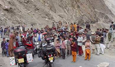Protestors block road in Pakistan.