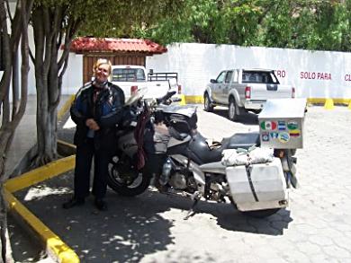 Jules and Piggy (the bike).