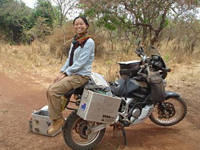 Another reason why I came on the trip as Rob cannot find anything to prop up the front tyre! I sat there for half an hour.