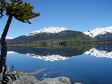 Mirror image on Lago Alumine.