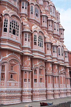  Hawa Mahal or the palace of winds, India.