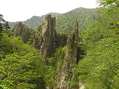 Samson Rocks, along the Manmulsang trail, North Korea.