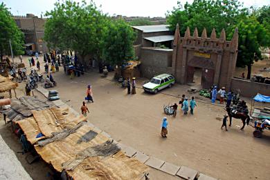 Djenne before the sand storm.