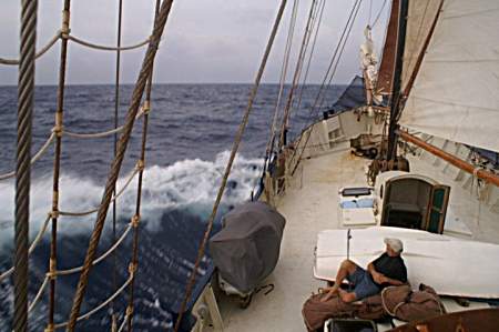 Sailing rough seas on the Stahlratte from Panama to Colombia.