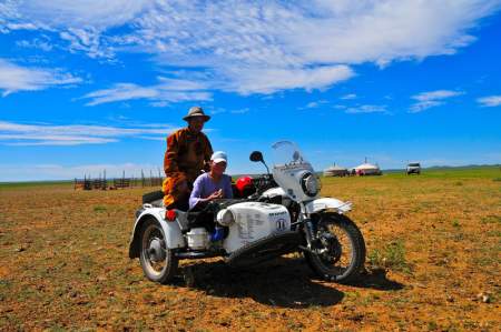 Mongolia-spring-sidecar.