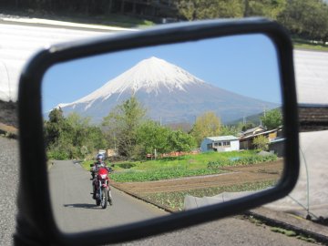 Mt. Fuji in rear view mirror.
