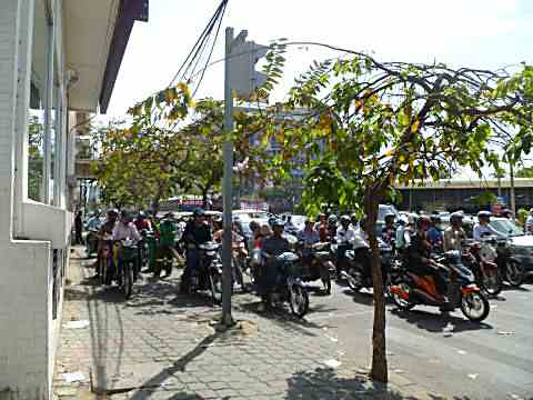 Phnom Penh traffic