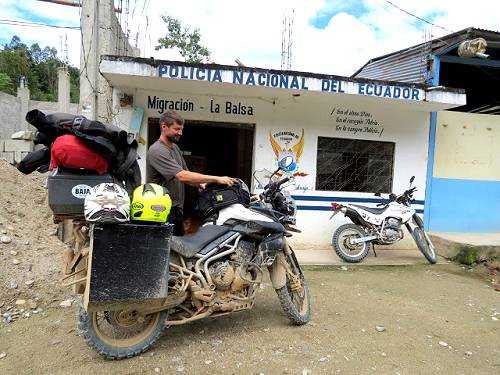 Border crossing from Ecuador to Peru - 1.