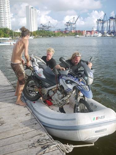 Bike on dinghy en route to Stahlratte, Colombia.