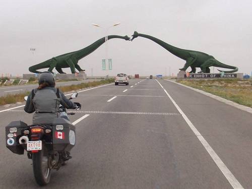 Dinosaur statues, Erlynhot, China.