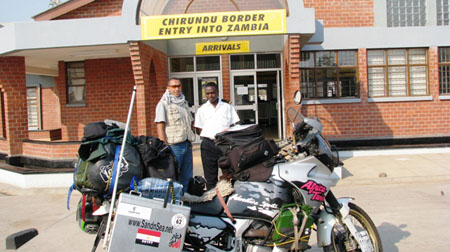 Zambia-crossing-border