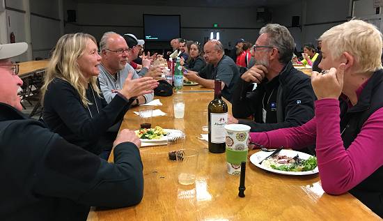 Mealtime conversations at HU California 2017.