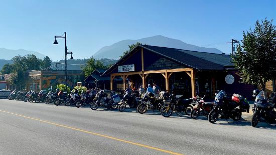 Hoss + Jills Bistro, Nakusp, BC.