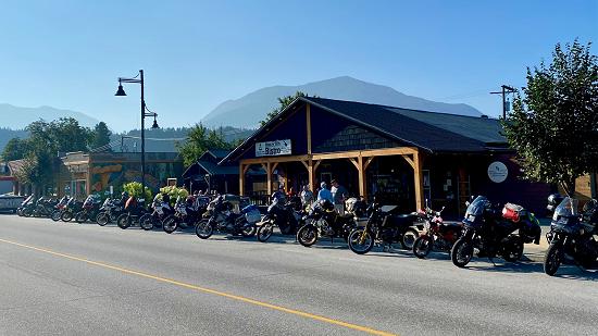 Hoss + Jills Bistro, Nakusp, BC.