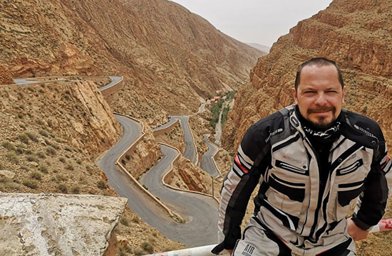 Andrea Bortolotto, Overlooking excellent twisties