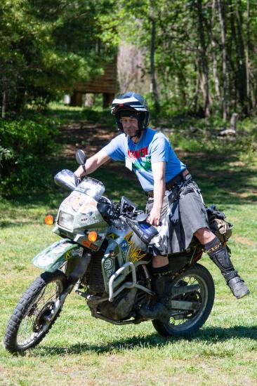 Oliver Solaro demonstrates riding with kilt, HU Virginia 2019.