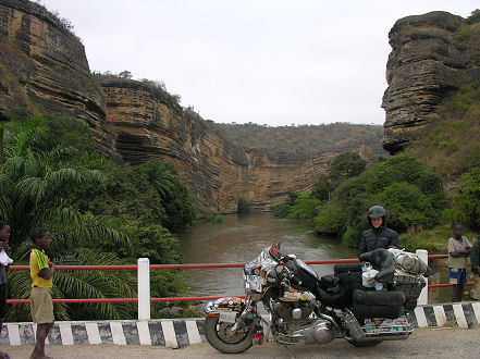 Gorge just south of Sumbe