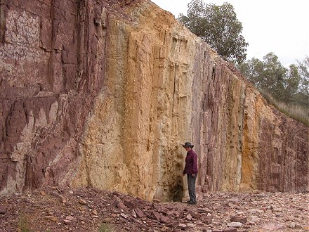 Ocre Pits, colours for rock paintings and ceremonial paint