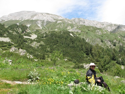 Walking in the mountains behind the ski resort of Bansko