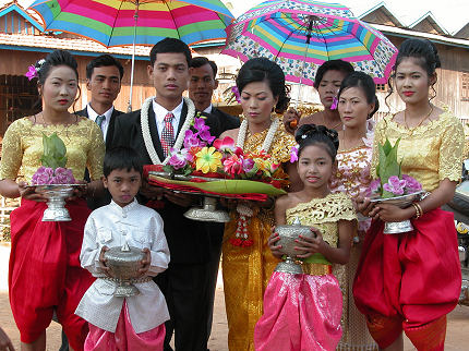 The wedding party I met roadside about to do the deed