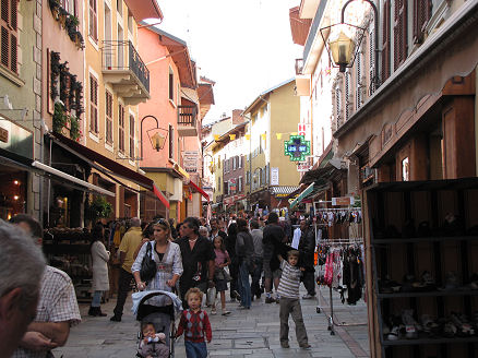 Strolling through the streets of Bourg-St-Maurice