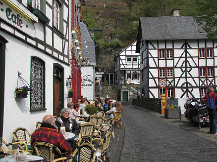 Enjoying a coffee in the historical village of Monschau