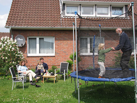 Spending a relaxing afternoon with Jan and Anke