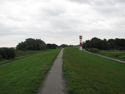 Levee, holding back the Elbe River