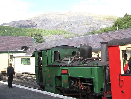 Narrow gauge steam train to Mt Snowdon