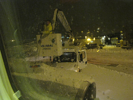 Gatwick Airports aircraft de-icer, a broom on a cherry picker?