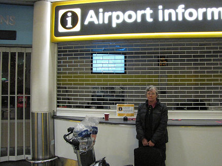 Gatwick Airport Information office closed at 9.00pm as usual, despite over 1000 stranded passengers at the airport