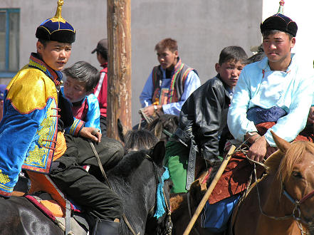 Local festival, preparing for the horse race