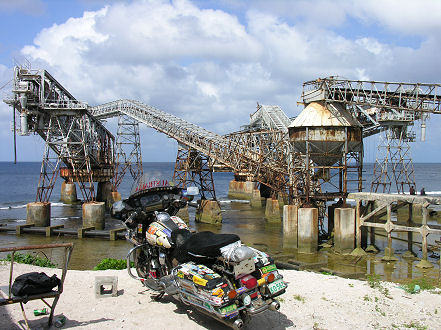 Cantilever, to load phosphate, now rusting away