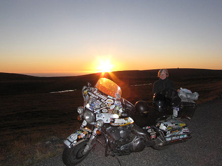 Midnight sun over the ocean, again, 12 years later