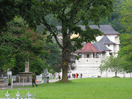 Well kept grounds of the Temple of Sacred Buddha Tooth